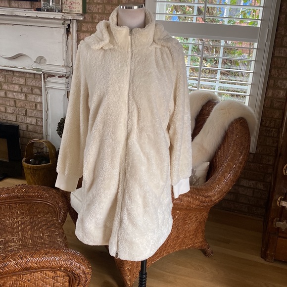 WOMAN WITHIN HOODED TEDDY JACKET FLEECE FULL ZIP PLUS 14/16 - Picture 3 of 8